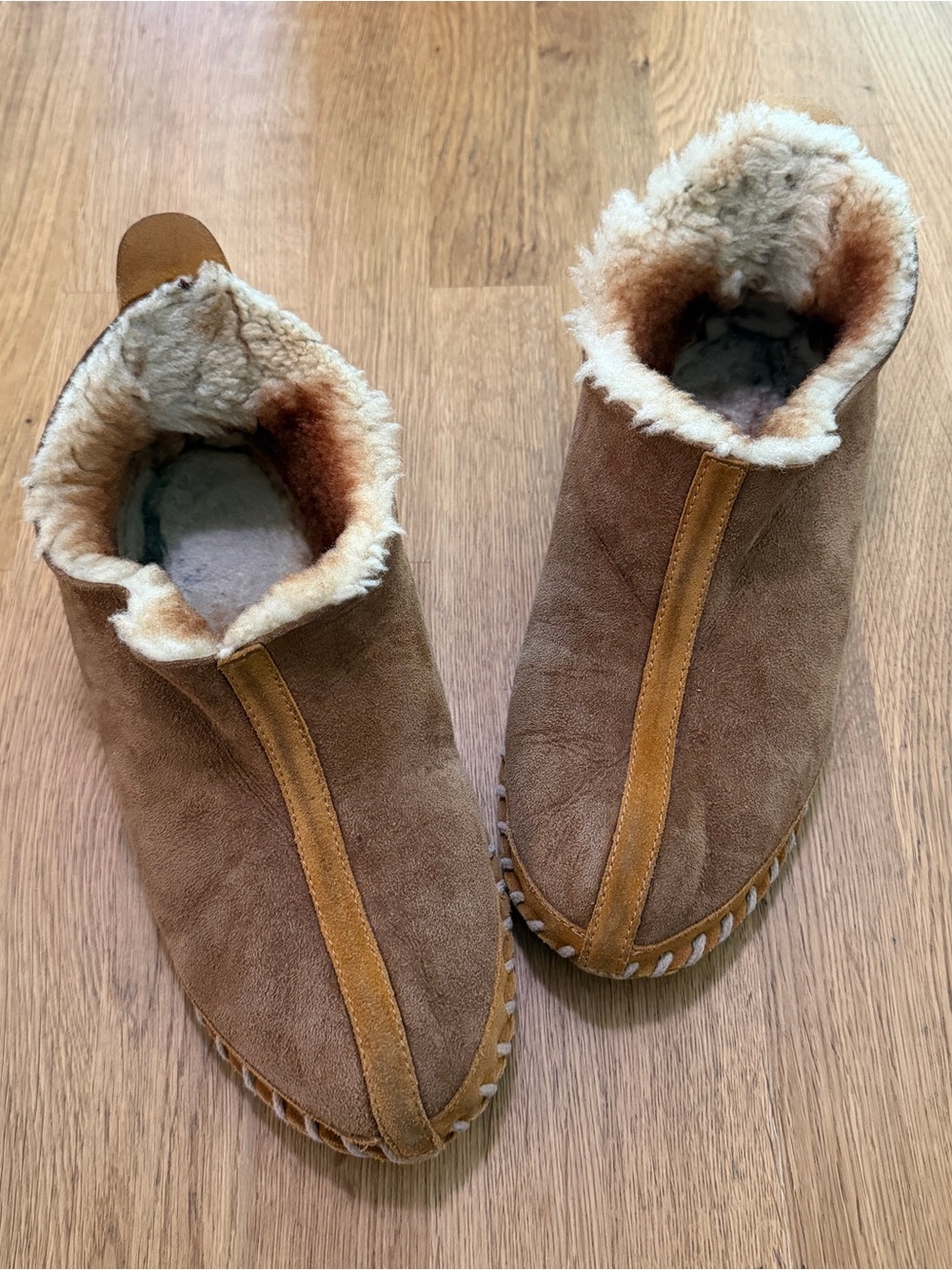 LL Bean 9 Tan Leather Suede Sherpa Shearling Lined Soft Sole Lounge Slippers